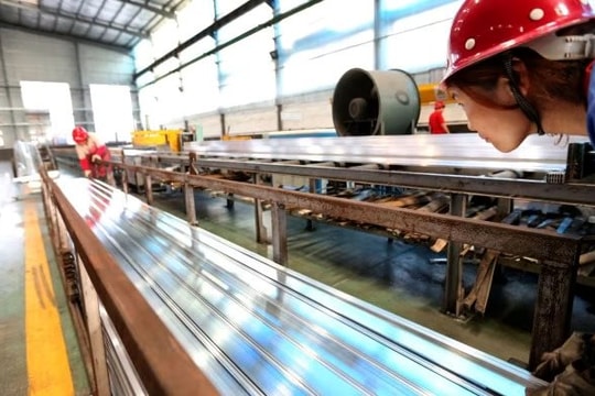 Sau vàng, bạc – giá một kim loại quan trọng nhất nhì thế giới cũng đang tăng vọt