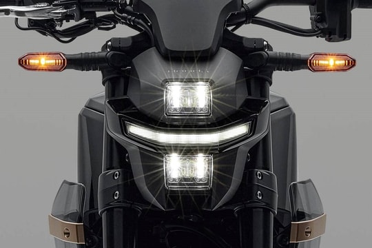 Xe máy điện Honda mới toanh vừa ra mắt: Khỏe ngang xe 1000 cc, sạc nhanh chỉ 30 phút, dáng cực đẹp