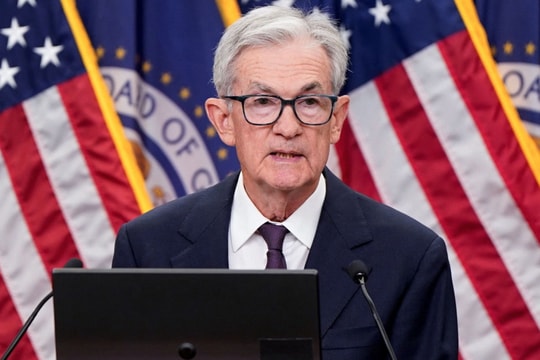 Fed hạ lãi suất lần đầu trong năm 2025