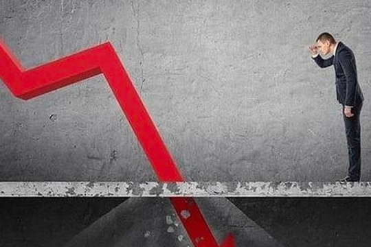 Góc nhìn chuyên gia: Không loại trừ khả năng VN-Index "thủng" 1.600 điểm, đặt quản trị rủi ro lên hàng đầu