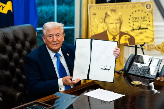 Giới công nghệ hỗn loạn sau sắc lệnh H-1B: Một chữ ký của Tổng thống Donald Trump làm rung chuyển Thung lũng Silicon