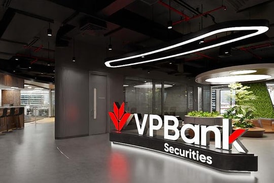 Chứng khoán VPBankS chốt giá IPO 33.900 đồng/cp, định giá 2,4 tỷ USD