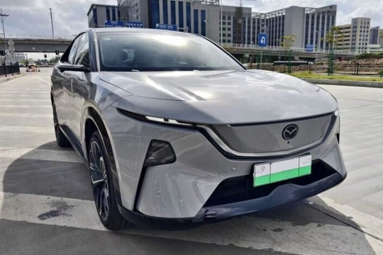 Mazda có xe điện trên hạng CX-5 chưa bán đã có 40.000 đơn cọc, dùng 86,5% thép siêu cứng, review nói gì?