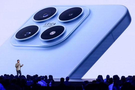 Xiaomi trình làng Xiaomi 17 đối đầu iPhone 17 