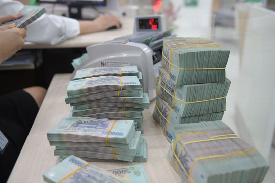 Có 1 tỷ đồng, nên gửi tiết kiệm 3 tháng, 6 tháng hay 12 tháng?