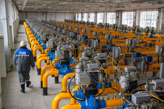 Tìm được khách sộp, Nga lập tức hạ giá thấp hơn 38% so với mức bán khí đốt cho EU: Là nước sắp mua 100 tỷ mét khối từ Moscow
