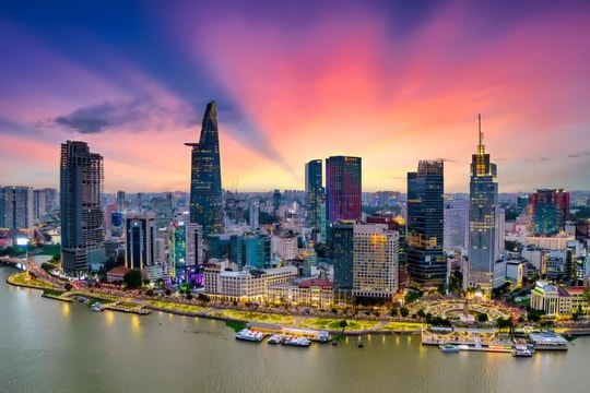 PRIVATE 100 trong bức tranh toàn cảnh của TOP 200: Câu chuyện về rủi ro thuế theo các sắc thuế và theo ngành kinh doanh