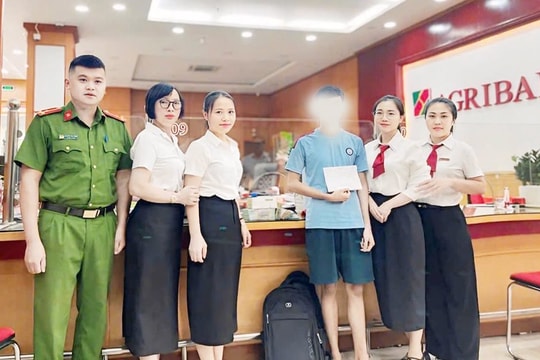 Nam sinh 2005 mang cả bọc tiền mặt 805 triệu đồng đến ngân hàng giao dịch: Nhân viên Agribank và công an vào cuộc phát hiện nguồn gốc số tiền