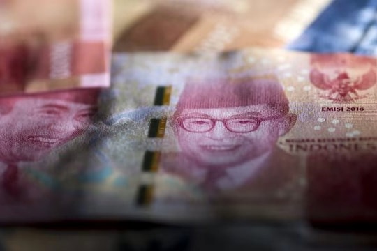 Tỷ phú ở nước láng giềng Việt Nam đồng loạt xuống tiền mua loại tài sản với lãi suất siêu thấp để thể hiện lòng yêu nước