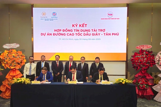 Ký kết hợp đồng tín dụng Dự án cao tốc Dầu Giây - Tân Phú. Thỏa thuận hợp tác chiến lược giữa VDB - Tập đoàn Sơn Hải và Tập đoàn Trường Hải