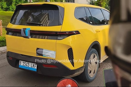 VinFast Limo Green bất ngờ xuất ngoại: Đến công xưởng xe lớn của khu vực, loạt xe 7 chỗ Nhật 'thở gấp'?