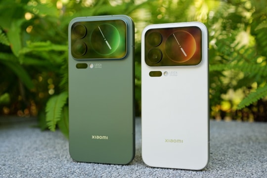 Cùng mang tên 17 Pro Max nhưng không phải iPhone, chiếc smartphone này đang gây sốt trên cộng đồng công nghệ