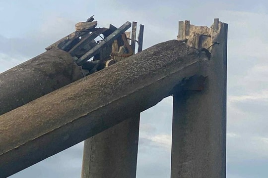 Hé lộ doanh nghiệp sản xuất cột điện bê tông bị gãy do bão Bualoi ở Hà Tĩnh: Bản thiết kế đã được kiểm nghiệm? 
