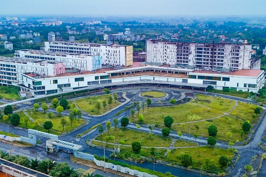 Phó Thủ tướng Lê Thành Long yêu cầu đưa Cơ sở 2 Bệnh viện Bạch Mai, Việt Đức vào sử dụng trước 30/11