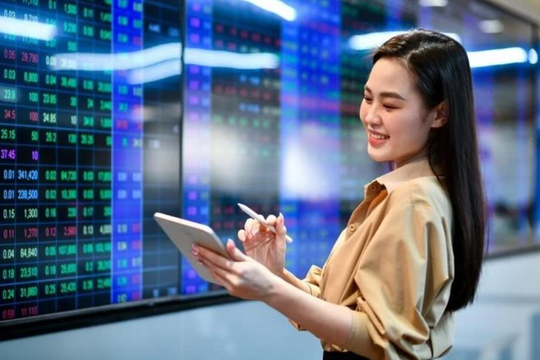 Hàng tỷ USD chực chờ đổ vào chứng khoán Việt Nam sau khi nâng hạng, VNDirect hé lộ danh mục cổ phiếu hưởng lợi nhất