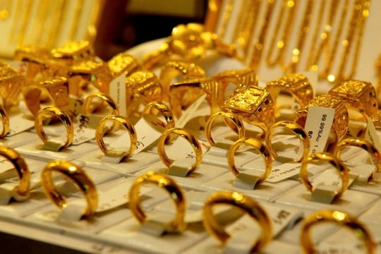 Giá vàng nhẫn, vàng miếng ngày 7/10 đồng loạt tăng tiếp 
