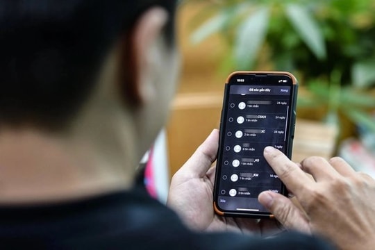 Sau tin nhắn này trên Zalo, người đàn ông SN 1981 mang 14 triệu đồng đến Agribank chuyển khoản: Công an lập tức yêu cầu ngừng giao dịch