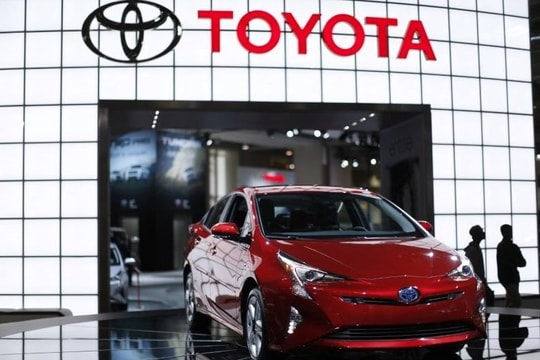 Toyota vạch trần sự thật về xe hybrid