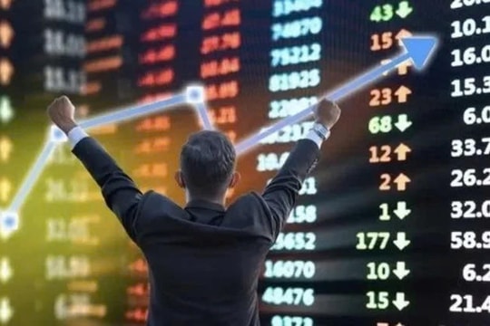 VNDirect: Dòng vốn ngoại chuẩn bị trở lại chứng khoán Việt Nam sau cú hích nâng hạng