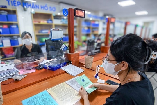 Bảo hiểm xã hội TP.HCM cảnh báo nóng tới hàng triệu người dân: Ai đã nhận được giấy tờ này cần kiểm tra gấp 
