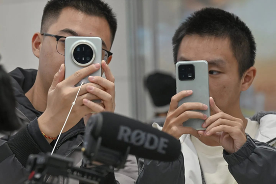 iPhone, Samsung là "đẳng cấp nhất rồi", sao người Việt vẫn còn mua điện thoại Trung Quốc như Oppo, Xiaomi?