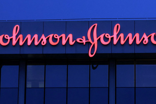 Một sản phẩm bột phấn trẻ em bị cáo buộc khiến người dùng ung thư, Johnson & Johnson phải bồi thường gần 1 tỷ USD 