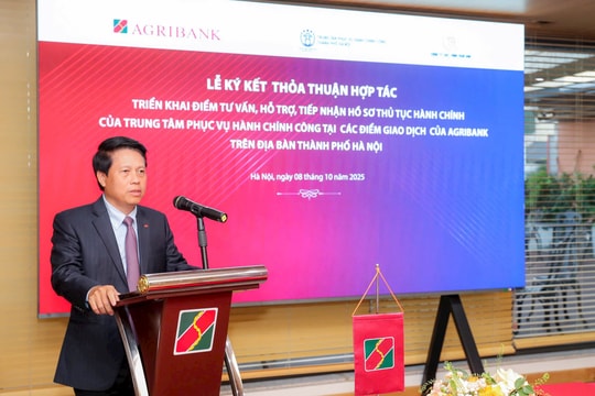Agribank và Trung tâm Phục vụ Hành chính công TP Hà Nội hợp tác triển khai mô hình hỗ trợ người dân thực hiện dịch vụ công tại điểm giao dịch của ngân hàng