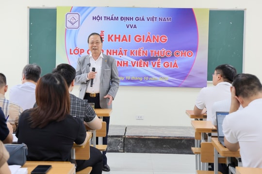 Khai giảng khóa cập nhật kiến thức về nghiệp vụ thẩm định giá CN2025.16 tại Hà Nội