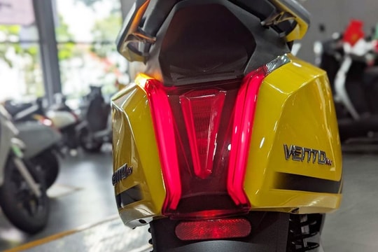 Honda Vision từng đội giá vì quá hot, nay gặp đối thủ 'cứng': Cốp rộng hơn hẳn, giá rẻ hơn vài triệu