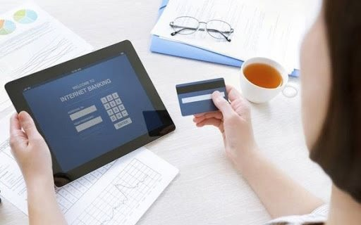 Chỉ vì một tin nhắn chuyển khoản 680 triệu đồng, nam sinh 2007 ở Hà Nội bị công an đưa đi