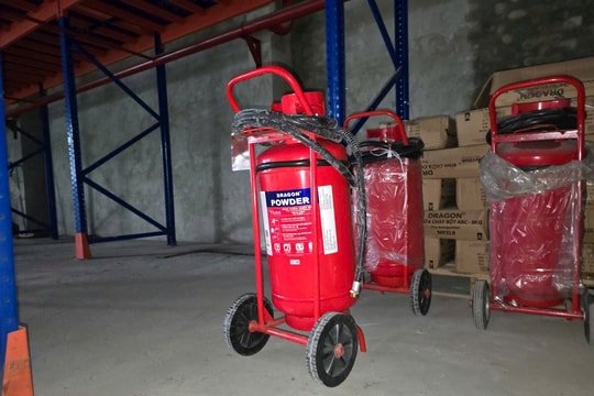 Điều tra công ty sản xuất 3 triệu bình chữa cháy giả, doanh thu 1.000 tỷ đồng, gây hoạ trong các vụ cháy gần đây 