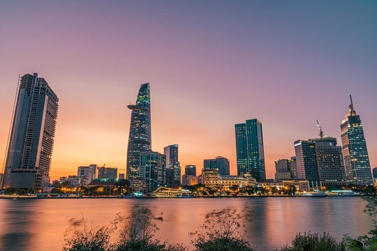Chuyên gia quốc tế chỉ ra thời điểm Việt Nam sẽ vượt Thái Lan, trở thành nền kinh tế lớn thứ 32 trên thế giới
