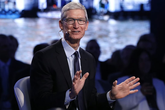 Tim Cook xuất hiện trên livestream TikTok Trung Quốc trong bối cảnh doanh số iPhone gặp khó