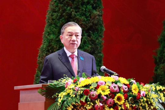 Tổng Bí thư đề nghị Hà Nội xử lý dứt điểm tình trạng ngập úng, ùn tắc giao thông, ô nhiễm môi trường và trật tư đô thị trong nhiệm kỳ mới