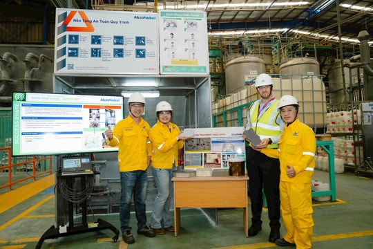 Nhà máy AkzoNobel tại Bình Dương chính thức nhận chứng chỉ LEED Gold