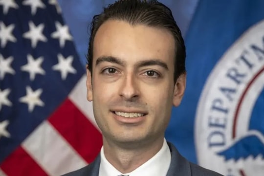Ứng cử viên cố vấn đặc biệt của Trump, Paul Ingrassia, rút lui sau tin nhắn phân biệt chủng tộc gây tranh cãi