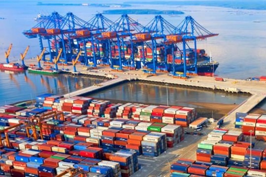 Cổ phiếu công ty sở hữu đội tàu container lớn nhất Việt Nam bất ngờ tăng "dựng đứng" trước thềm họp ĐHCĐ bất thường