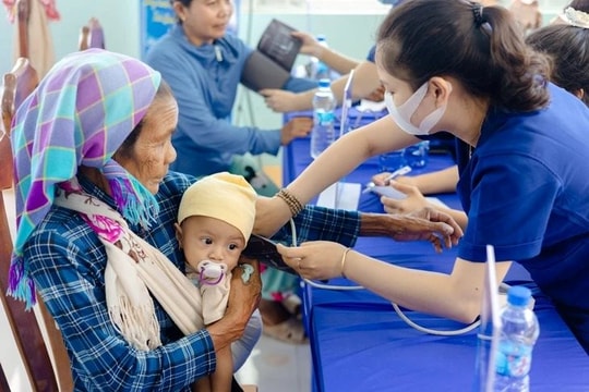 Hệ thống nhà thuốc Long Châu làm một việc hướng tới hỗ trợ 20 triệu người Việt Nam