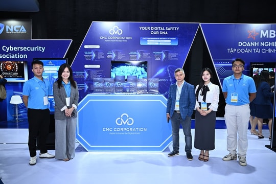 Từ FPT, CMC đến EVN, loạt ông lớn công nghệ "Make in Vietnam" tỏa sáng trong triển lãm Công ước Hà Nội Từ FPT, CMC đến EVN, loạt ông lớn công nghệ "Make in Vietnam" tỏa sáng trong triển lãm Công ước Hà Nội