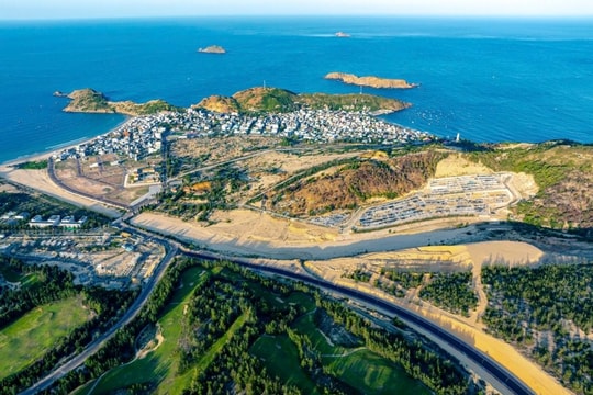 Liên danh Geleximco trúng thầu dự án gần 22.000 tỷ đồng ở Quy Nhơn sau hơn 10 năm "đắp chiếu" 
 Liên danh Geleximco trúng thầu dự án gần 22.000 tỷ đồng ở Quy Nhơn sau hơn 10 năm "đắp chiếu"