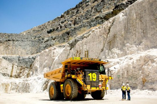 Trung Quốc rót 143 tỷ USD quyết thâu tóm một lĩnh vực quan trọng của thế giới: Đầu tư mạnh tay từ Âu sang Á nhưng mới chỉ 25% dự án hoàn thiện Trung Quốc rót 143 tỷ USD quyết thâu tóm một lĩnh vực quan trọng của thế giới: Đầu tư mạnh tay từ Âu sang Á nhưng mới chỉ 25% dự án hoàn thiện