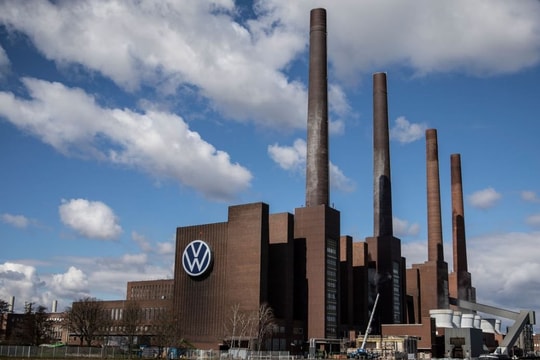 Bóng đen tại Volkswagen: Lỗ 1,5 tỷ USD/quý, hiện đang thiếu chip nghiêm trọng Bóng đen tại Volkswagen: Lỗ 1,5 tỷ USD/quý, hiện đang thiếu chip nghiêm trọng