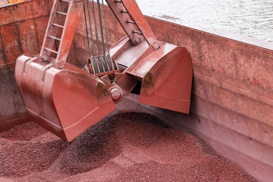 Không phải đất hiếm, Trung Quốc đang dùng 'quân bài' khác để xoay chuyển toàn bộ thị trường hàng hoá: Mua gần 100 triệu tấn hàng từ quốc gia G20 bằng Nhân dân tệ, quyết phi đô la hoá Không phải đất hiếm, Trung Quốc đang dùng 'quân bài' khác để xoay chuyển toàn bộ thị trường hàng hoá: Mua gần 100 triệu tấn hàng từ quốc gia G20 bằng Nhân dân tệ, quyết phi đô la hoá