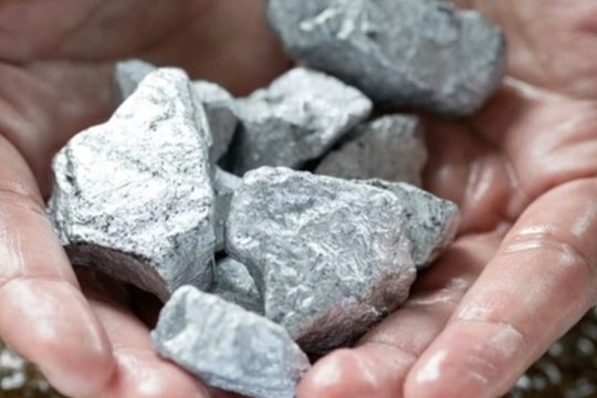 Thế giới khát đất hiếm, doanh nghiệp ôm mỏ lớn nhất Việt Nam báo lỗ hàng tỷ đồng