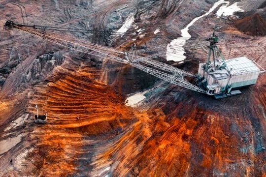 Sâu 300m dưới lòng đất, phát hiện 1 triệu tấn đất hiếm sau 3 năm khảo sát Sâu 300m dưới lòng đất, phát hiện 1 triệu tấn đất hiếm sau 3 năm khảo sát