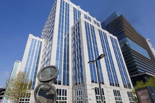 Châu Âu bất ngờ dỡ phong tỏa hơn 70 tỷ USD tài sản của nhà đầu tư Nga, không cần xin phép Mỹ