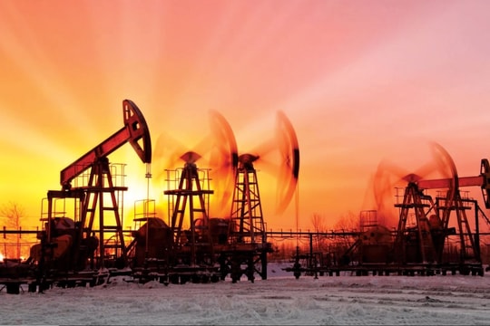 Thị trường ngày 3/11: Dầu tăng nhẹ sau quyết định của OPEC+, tâm lý thận trọng vì lo ngại nhu cầu Trung Quốc