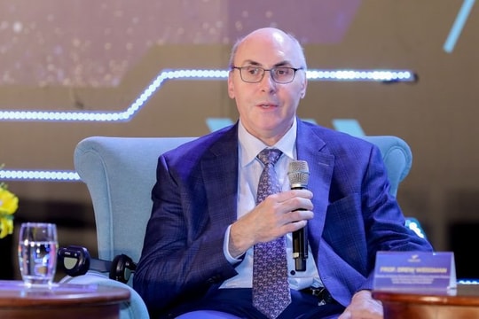 Chủ nhân giải VinFuture và Nobel cứu hàng triệu người: “VN có thể trở thành trung tâm nghiên cứu khu vực”