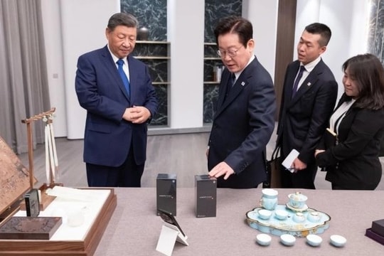Món quà Chủ tịch Trung Quốc Tập Cận Bình vừa tặng Tổng thống Hàn Quốc có gì đặc biệt?