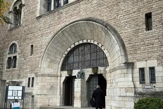 Tòa án Đức xét xử vụ Vingroup kiện Lê Trung Khoa vì vu khống, phỉ báng 